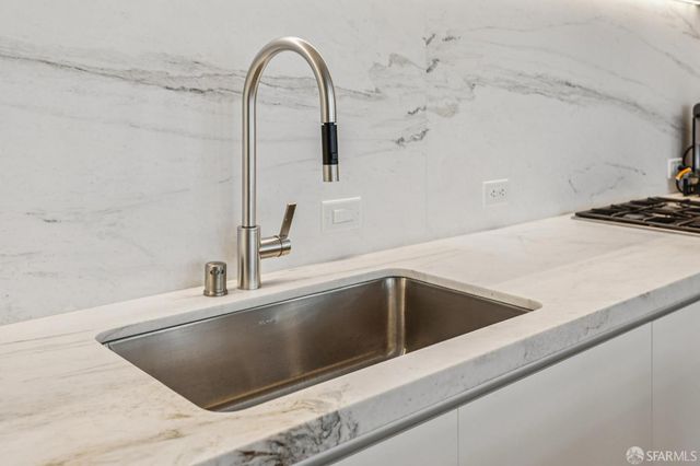 1 Steuart Lane 201, San Francisco, CA 94105