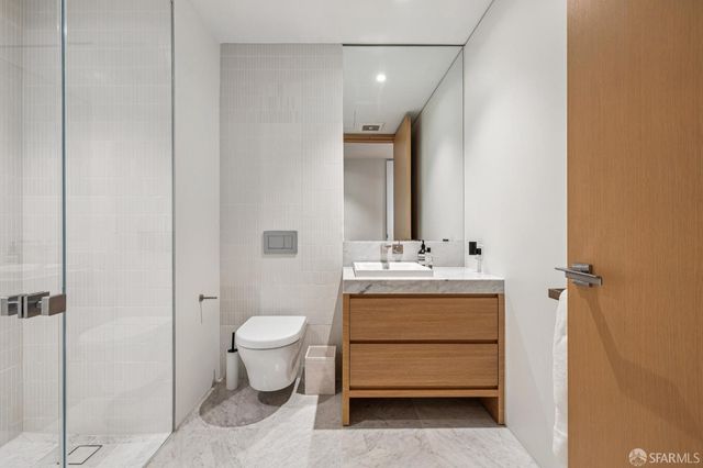 1 Steuart Lane 201, San Francisco, CA 94105