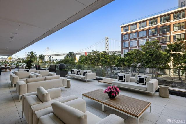 1 Steuart Lane 201, San Francisco, CA 94105