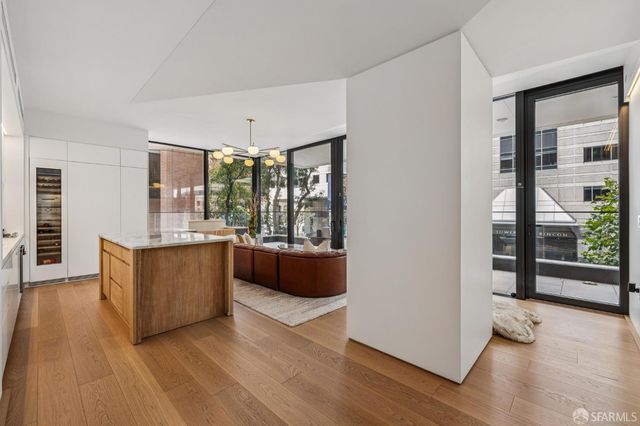 1 Steuart Lane 201, San Francisco, CA 94105