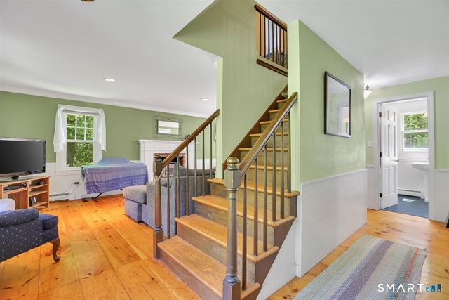 55 Burr Road, Haddam, CT 06441
