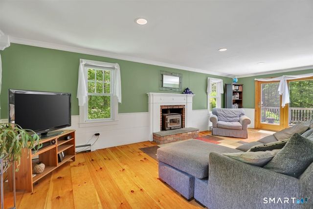 55 Burr Road, Haddam, CT 06441