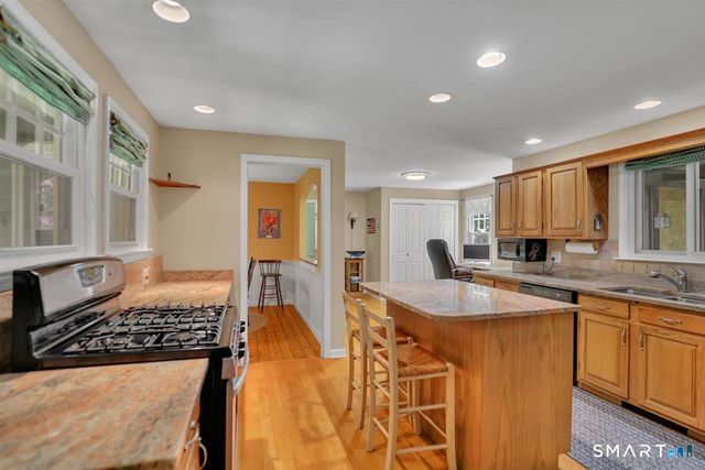 55 Burr Road, Haddam, CT 06441