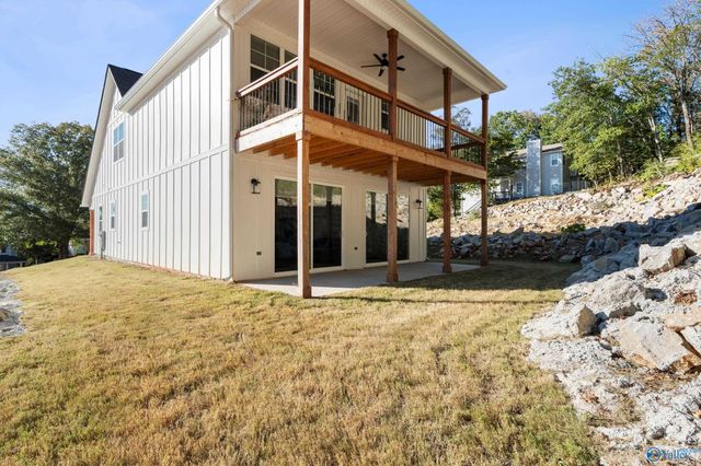 559 Farmingdale Road, Huntsville, AL 35803