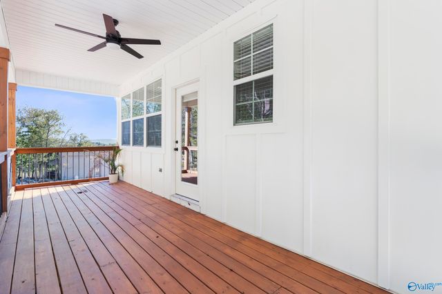 559 Farmingdale Road, Huntsville, AL 35803