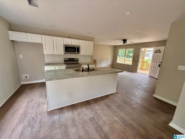1294 VIVIAN STREET, Leeds, AL 35094