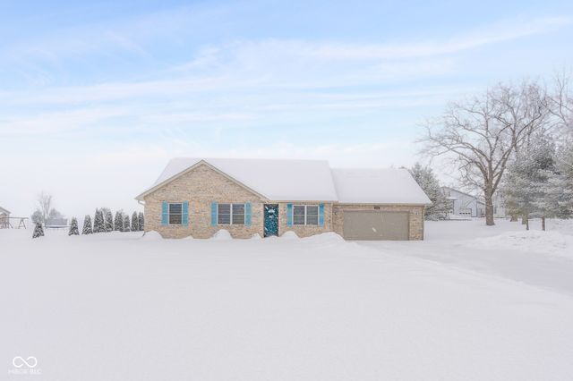 7156 N County Road 1000 E, Seymour, IN 47274