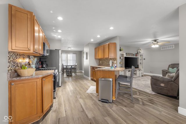 7156 N County Road 1000 E, Seymour, IN 47274
