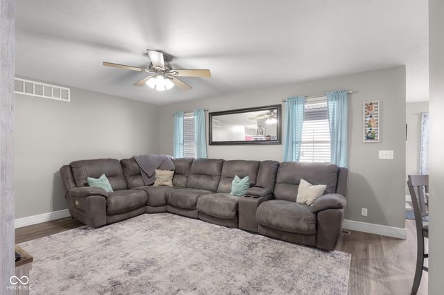 7156 N County Road 1000 E, Seymour, IN 47274