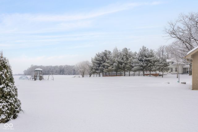 7156 N County Road 1000 E, Seymour, IN 47274