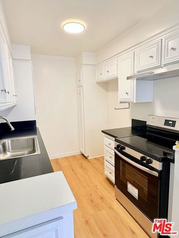 12718 Mitchell Avenue, Los Angeles, CA 90066