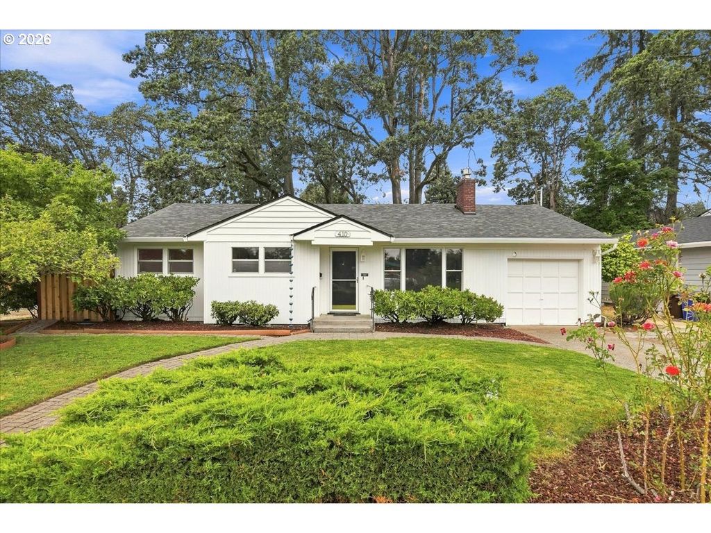 410 E FAIRFIELD St, Gladstone, OR 97027