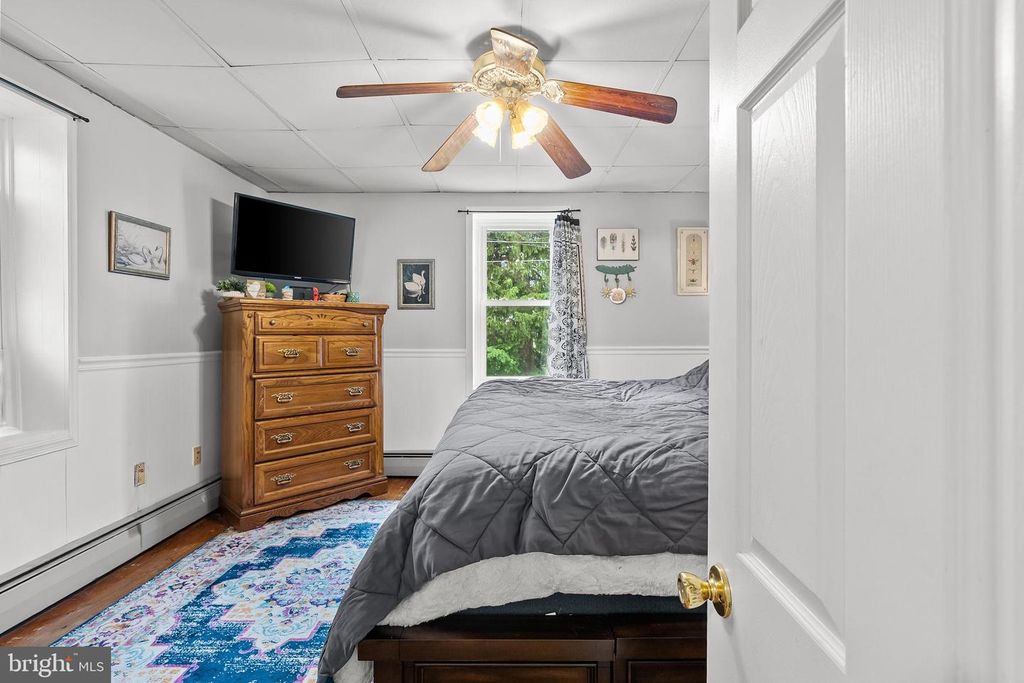 Image 28 of property listing at 14545 BARKDOLL RD, Hagerstown, MD 21742