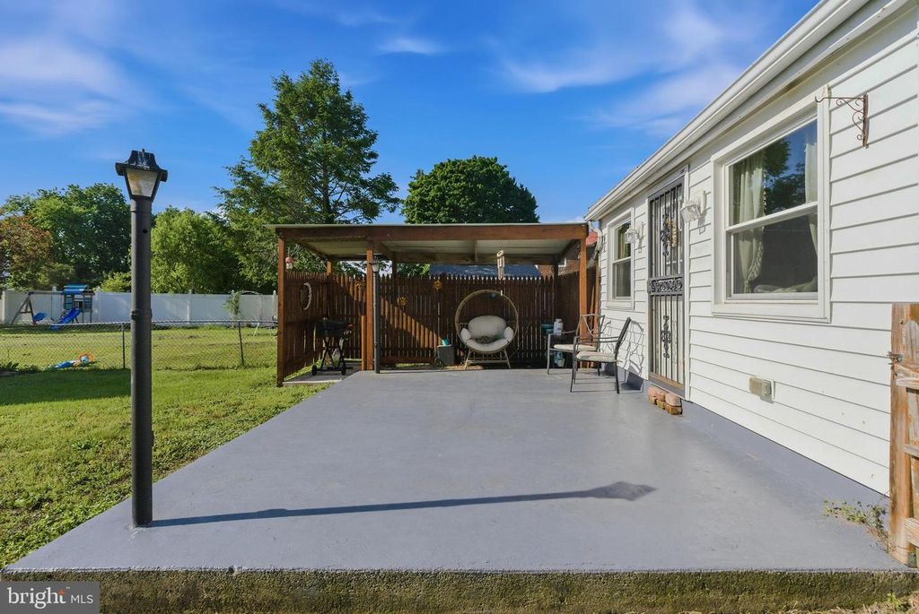 Image 39 of property listing at 14545 BARKDOLL RD, Hagerstown, MD 21742