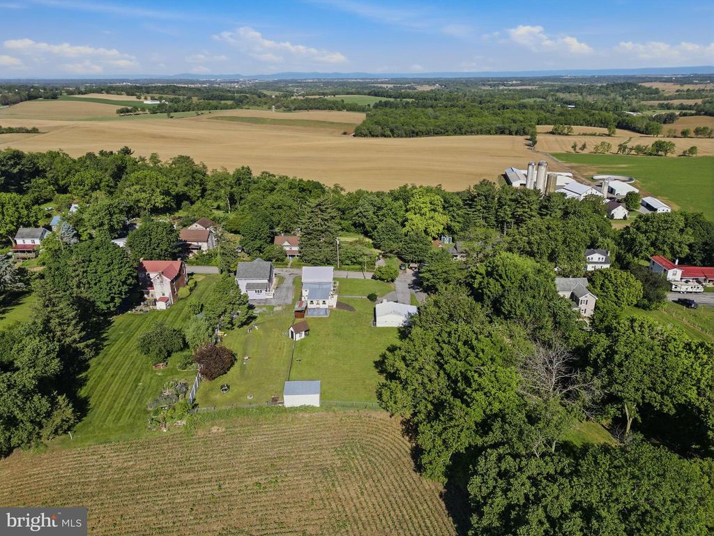 Image 44 of property listing at 14545 BARKDOLL RD, Hagerstown, MD 21742