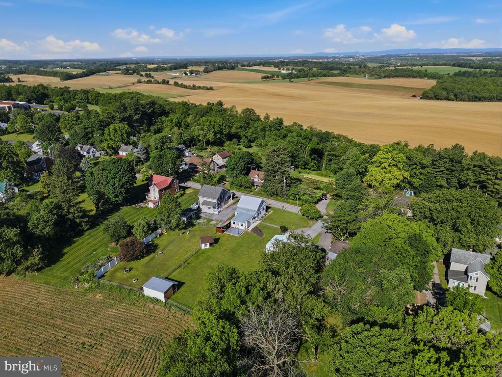 Image 45 of property listing at 14545 BARKDOLL RD, Hagerstown, MD 21742