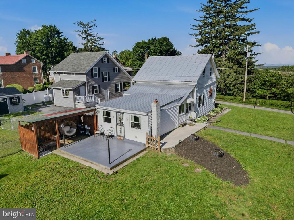 Image 9 of property listing at 14545 BARKDOLL RD, Hagerstown, MD 21742