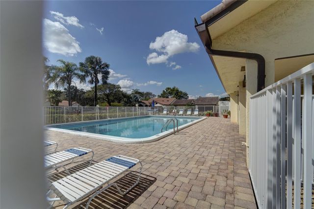 7004 Golf Pointe Circle, Tamarac, FL 33321