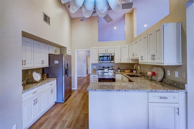 7004 Golf Pointe Circle, Tamarac, FL 33321