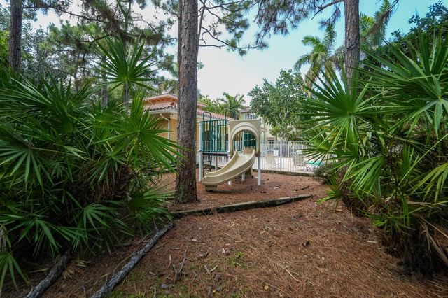 104 JESUP Lane 104, Jupiter, FL 33458