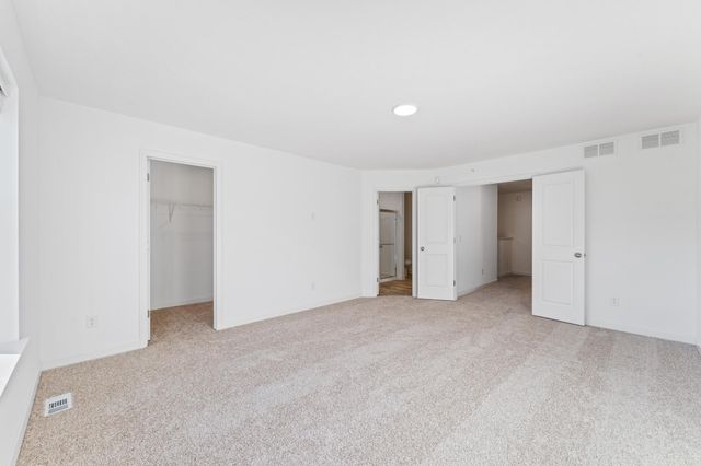 10523 Harbor Lane N, Maple Grove, MN 55369