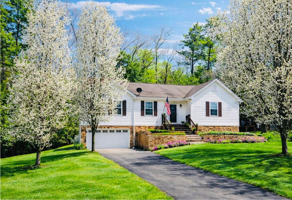 12811 Thatch Road, Harrison, TN 37341