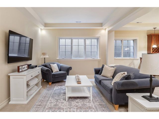 2385 S Clayton St, Denver, CO 80210