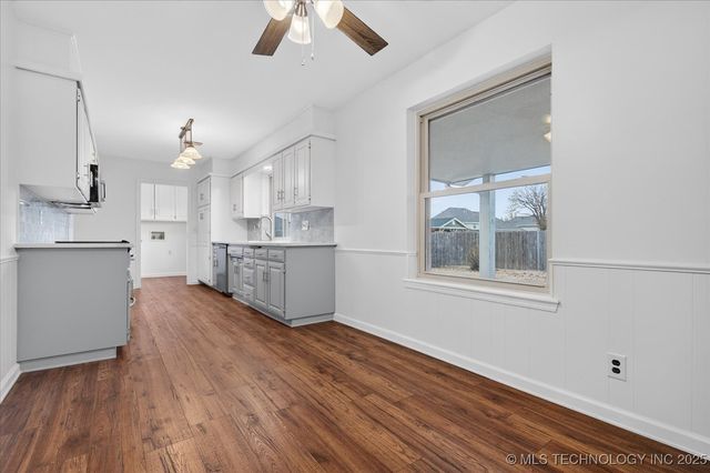 6736 Dorsett Drive, Bartlesville, OK 74006