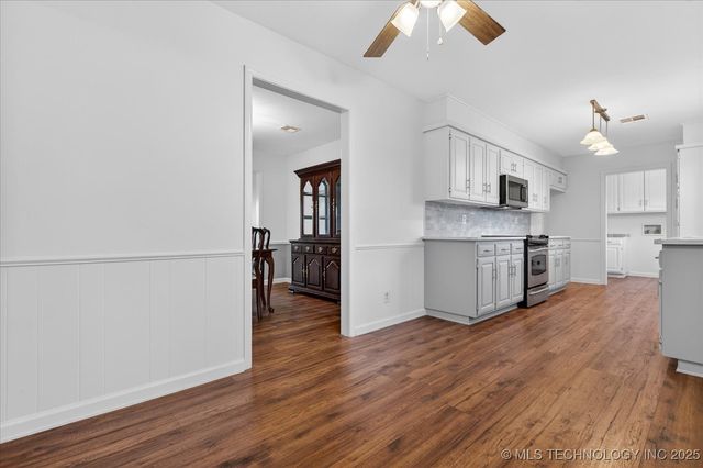 6736 Dorsett Drive, Bartlesville, OK 74006