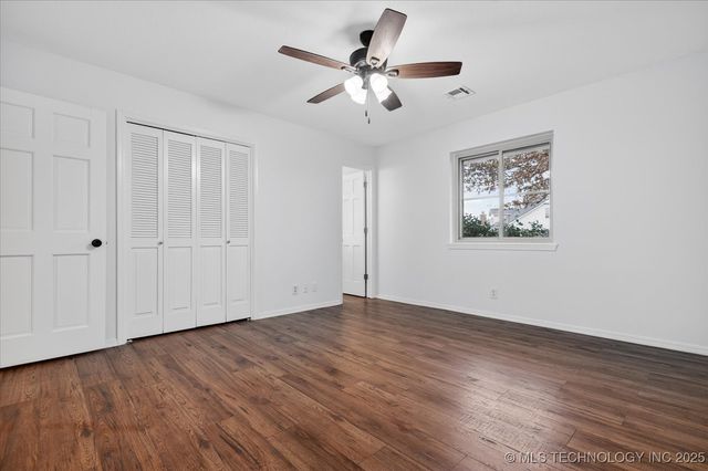 6736 Dorsett Drive, Bartlesville, OK 74006