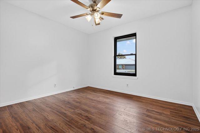 6736 Dorsett Drive, Bartlesville, OK 74006