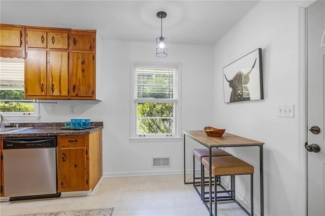 2544 W Laurel Ridge Drive, Decatur, GA 30033