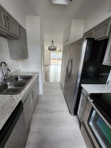 7516 NEEDLE LEAF PLACE 44, Tampa, FL 33617