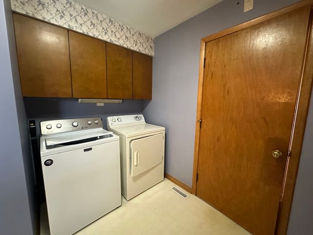 2408 16th Avenue, Sterling, IL 61081