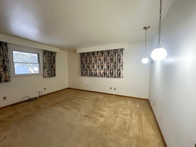 2408 16th Avenue, Sterling, IL 61081