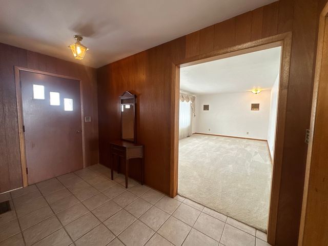 2408 16th Avenue, Sterling, IL 61081