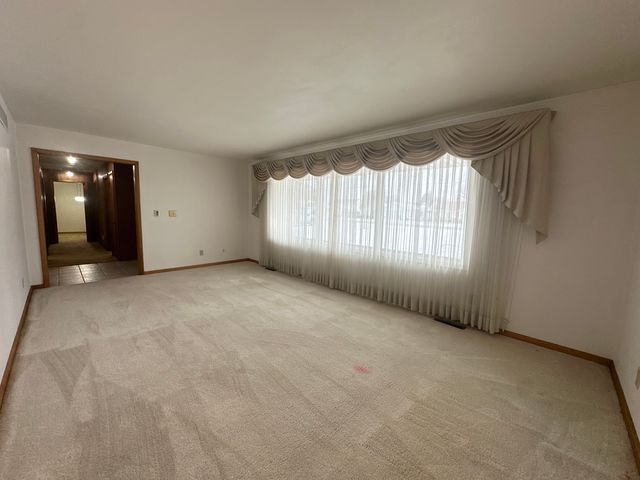 2408 16th Avenue, Sterling, IL 61081