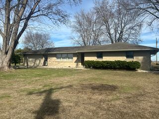 2408 16th Avenue, Sterling, IL 61081