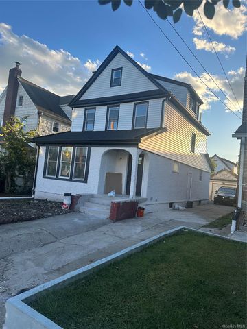 104-42 204 St, Saint Albans, NY 11412