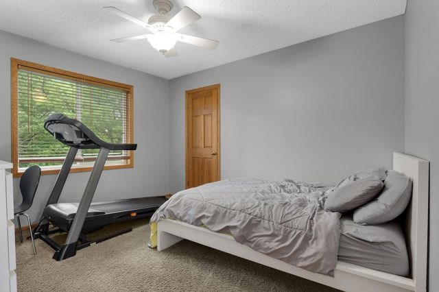 16098 Kennard Court, Lakeville, MN 55044