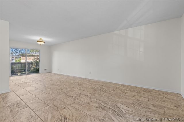 1215 Sportsman Drive, Jeffersonville, IN 47130