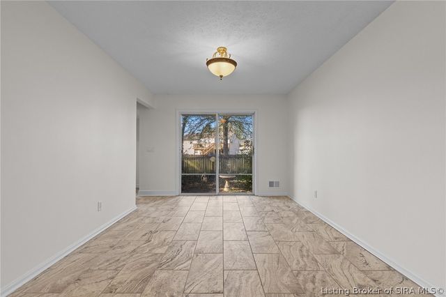 1215 Sportsman Drive, Jeffersonville, IN 47130