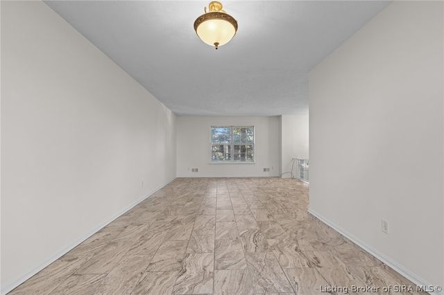 1215 Sportsman Drive, Jeffersonville, IN 47130