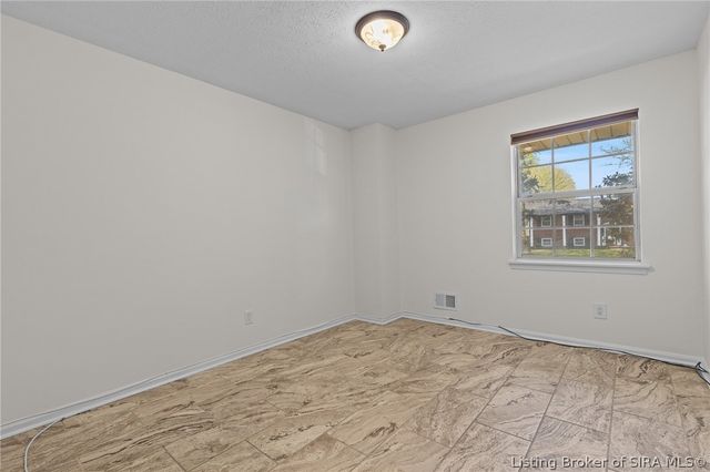 1215 Sportsman Drive, Jeffersonville, IN 47130