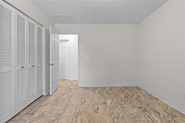 1215 Sportsman Drive, Jeffersonville, IN 47130