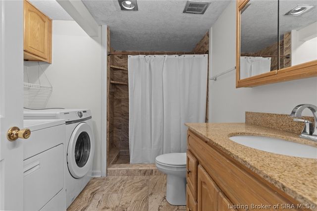 1215 Sportsman Drive, Jeffersonville, IN 47130