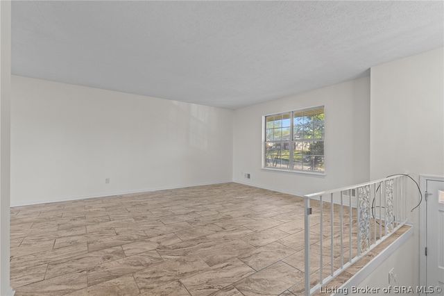 1215 Sportsman Drive, Jeffersonville, IN 47130