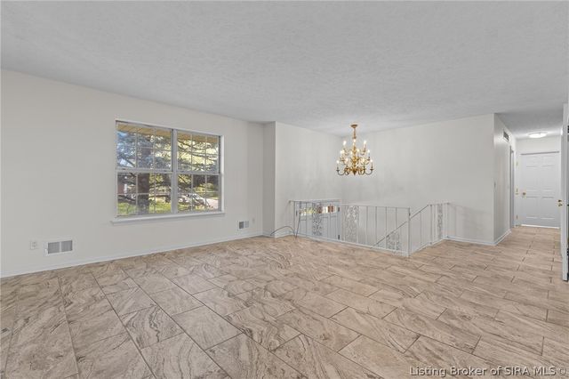 1215 Sportsman Drive, Jeffersonville, IN 47130