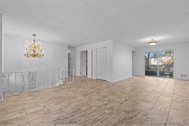 1215 Sportsman Drive, Jeffersonville, IN 47130