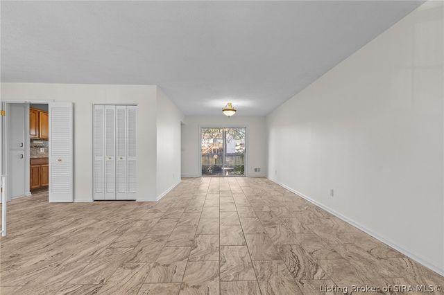 1215 Sportsman Drive, Jeffersonville, IN 47130